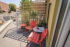 Apartment 2, Lewes Road, Newhaven - Host & Stay