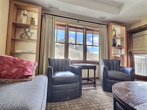 The Best view of Mt. Crested Butte | Listed with @BookTraverse