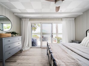 Queen Bedroom