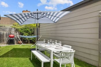 Coastal Retreat By The Beach