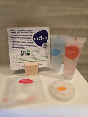 Bathroom amenities