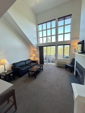 308 Main Level