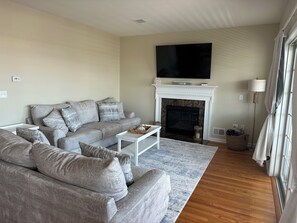 1st Floor Living Room