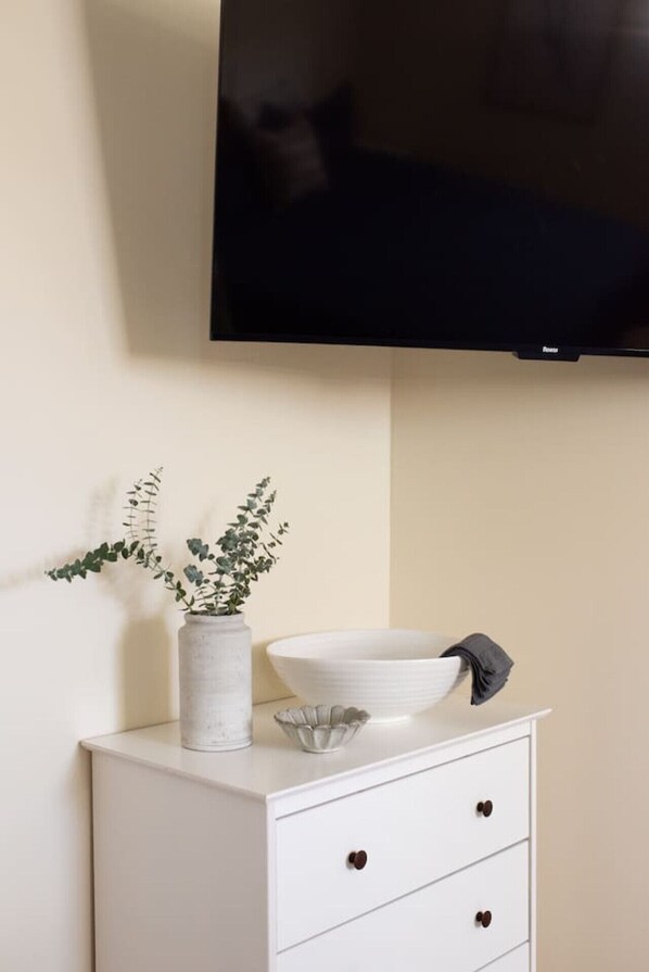 Bedroom SmartTV