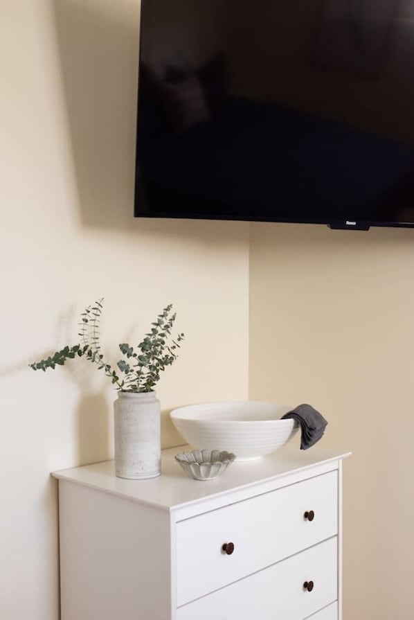 Bedroom SmartTV
