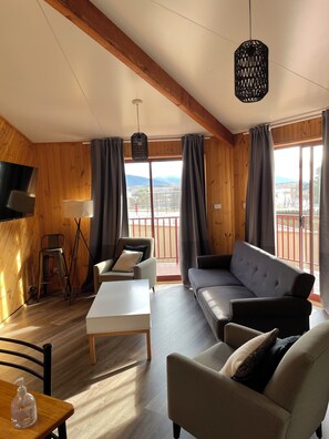 Sunny Living room with a view