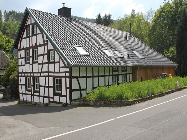Ferienhaus "Rurtalgarten" - Außenansicht