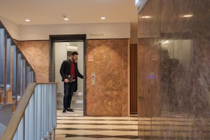 Hall d'entrée / Réception