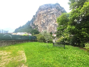 Mountainous Landforms, Mountain, Hill, Highland, Hill Station, Mountain Range, Garden, Valley, Massif, Ridge