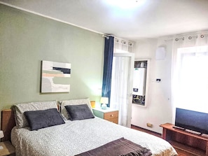 Gartenmöbel, Zuhause, Möbel, Tür, Tisch Im Freien, Stuhl, Küche & Esszimmer Tisch, Schatten, Balkon, Veranda