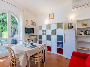 Outdoor Furniture, Home, Furniture, Door, Outdoor Table, Chair, Kitchen & Dining Room Table, Shade, Balcony, Porch