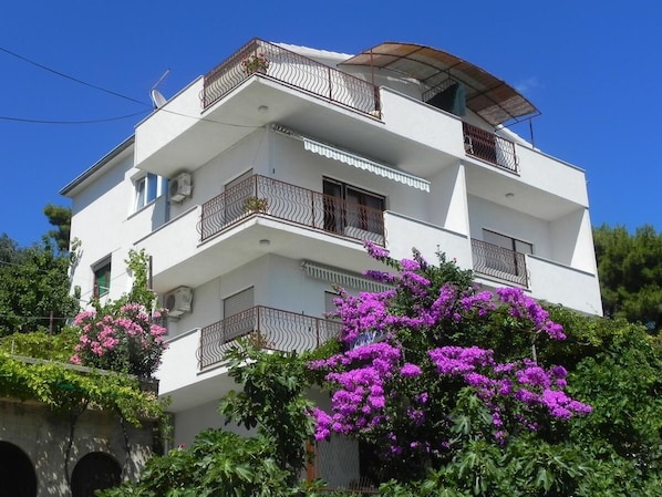 Apartments STANIĆ