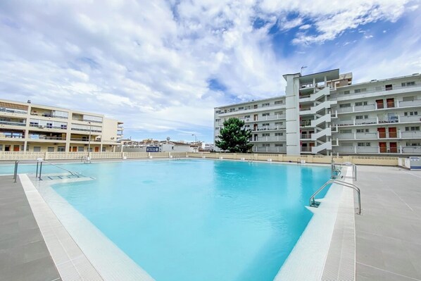 Holiday Home Swimming Pool