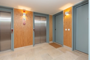 Entré / Reception