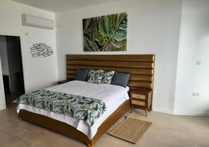 Unit with one King bed