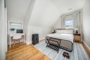 Upper level Unit- Room #6 Queen size bed