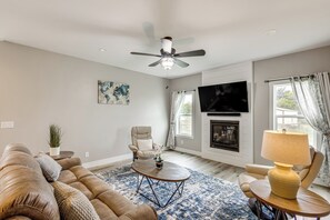 Living Room | Smart TVs | Free WiFi