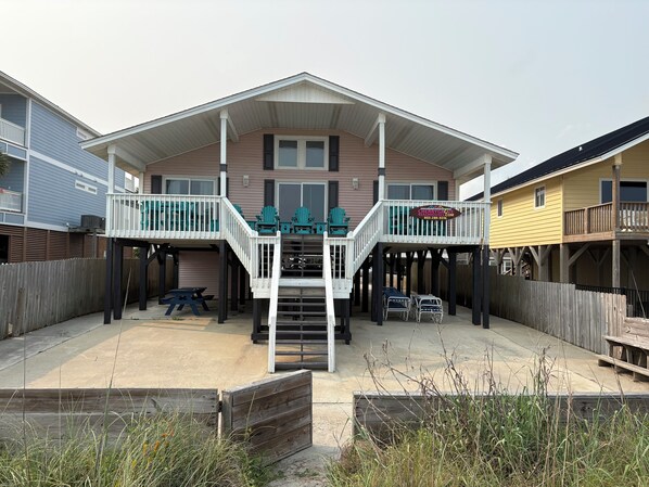 Beachfront balcony seating