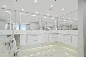 Gorgeous upgraded master bathroom!