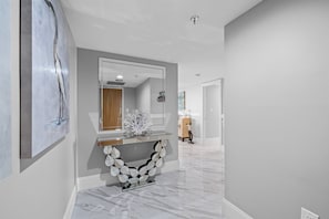 Entryway - Welcome to Waterview Towers 503!!