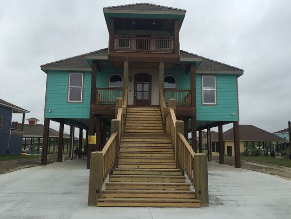 View of the front entrance