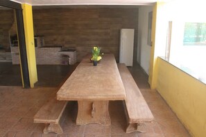 Outdoor dining