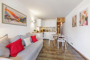 Kitchen and dining area