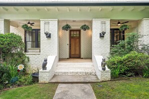 Come on in!