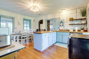 Kitchen | 1st Floor | Dishwasher | Cooking Basics | Dining Area