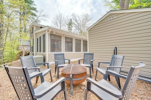 Private Fire Pit | Outdoor Seating