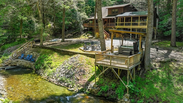 Welcome To Riverside Escape On The Ellijay River