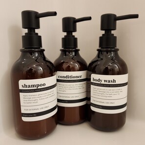 Bathroom amenities
