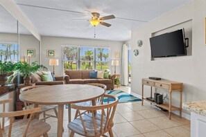 Dining/Living Room