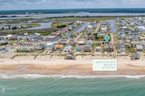 Public beach access is next door. Walk to the beach in one minute!
