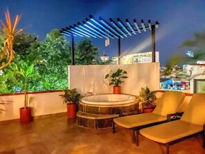 Relax at the jaccuzi, and watch the sunset from the roof terrace!