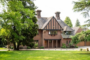Chimneys - Exterior