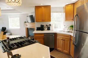 Full size stove & oven