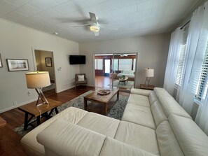 Beach House SK - TSA Exclusive Properties