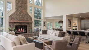 Comfortable great room great for large gatherings