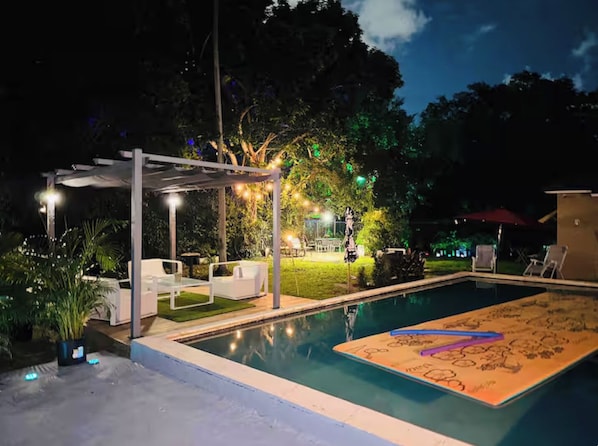 Pool