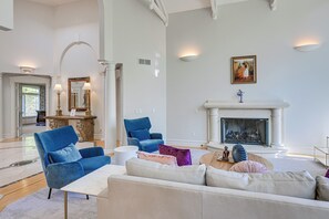 Living Room | 1st Floor | Fireplace