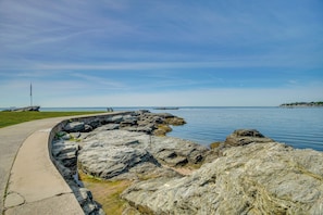 Walk to Ocean