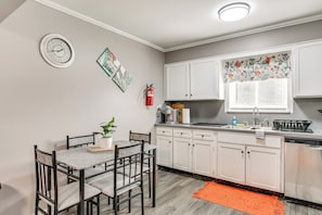 Kitchen & Dining Area | Central A/C & Heat | Keurig Coffee Maker