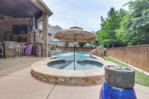 Pool (Not Heated) | Spa