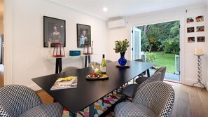 Glenbrae | Dining | Air conditioning | Highchair | Screened porch