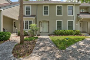 Front exterior 
