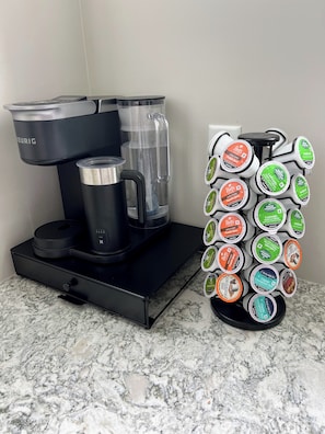 Kaffee und/oder Kaffeemaschine
