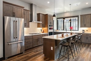 Stunning Fully Stocked Chef's Kitchen