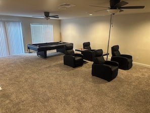 Spielezimmer