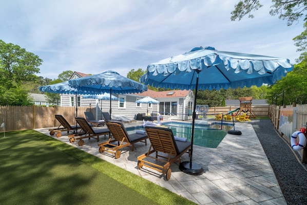 Resort Like Living